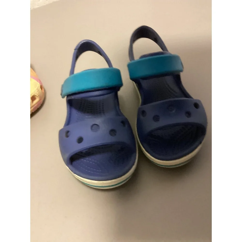 CROCS pairs shoes